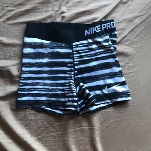 SEE DESCRIPTION Nike Pro small zebra spandex S